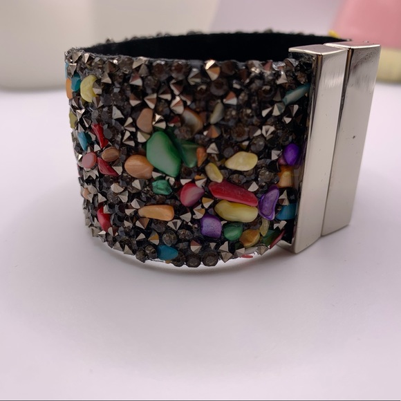 Multi colour shell bracelet - Picture 3 of 6